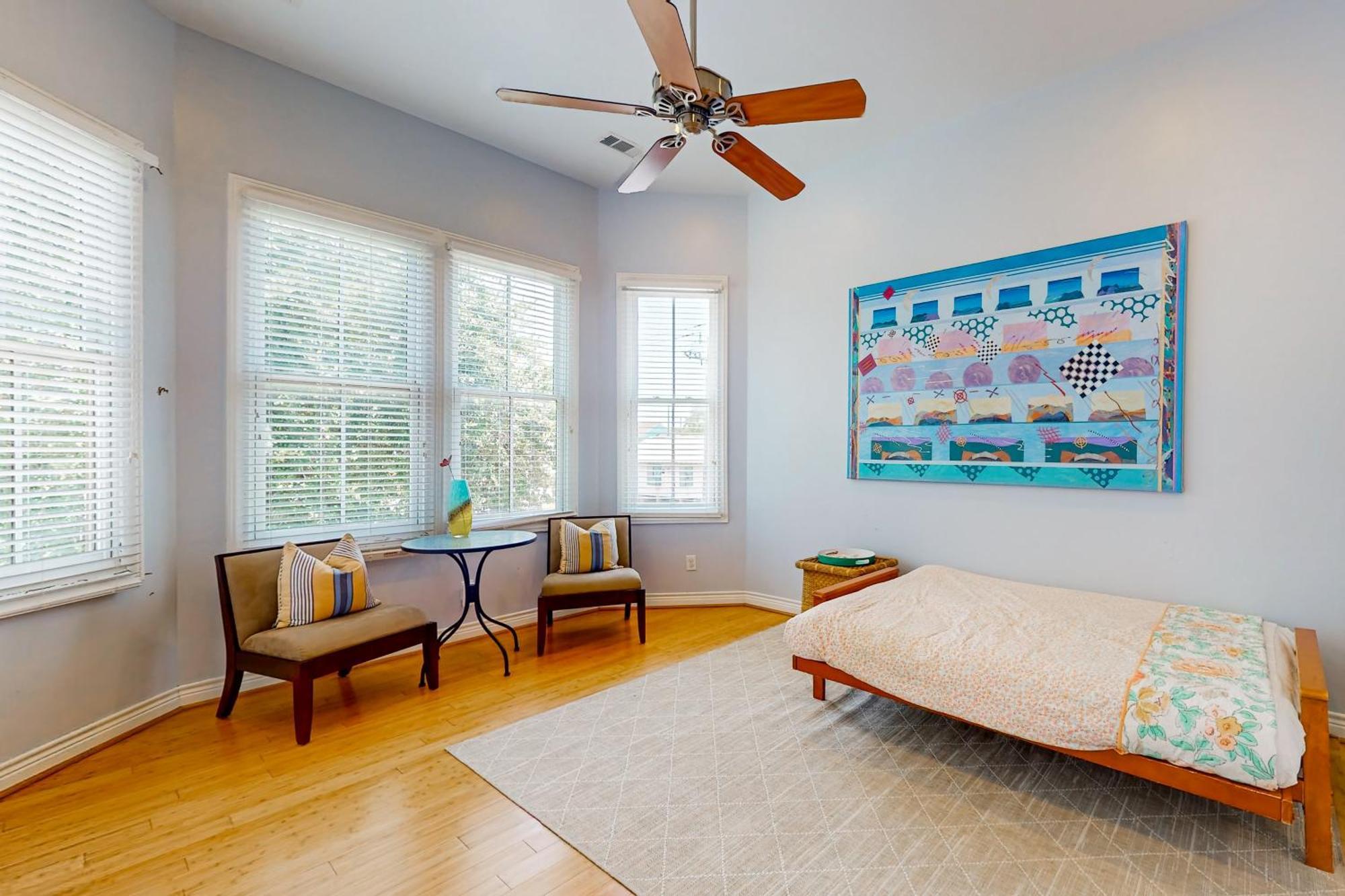 Under The Avenue Apartment Galveston Exterior photo